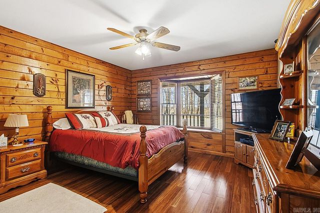 335 Old Dirt Road, England, AR 72046