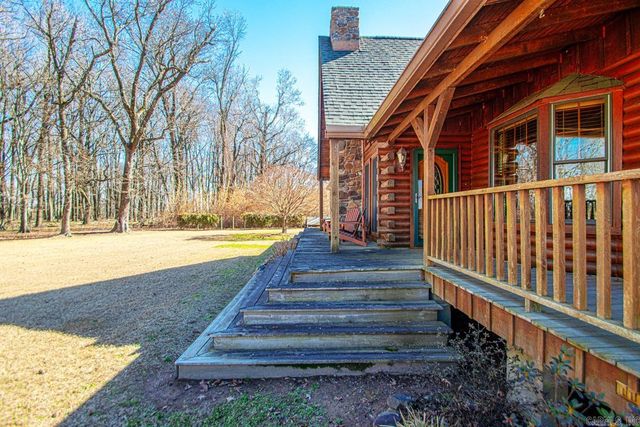 335 Old Dirt Road, England, AR 72046