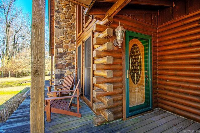 335 Old Dirt Road, England, AR 72046