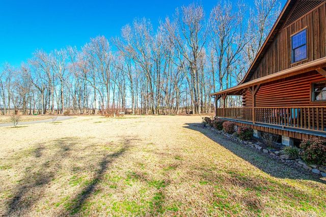 335 Old Dirt Road, England, AR 72046