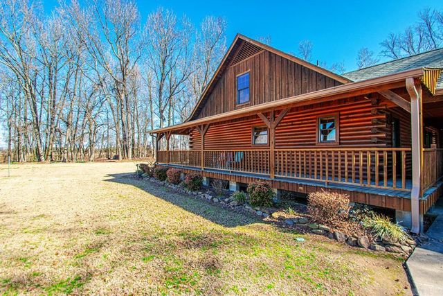 335 Old Dirt Road, England, AR 72046