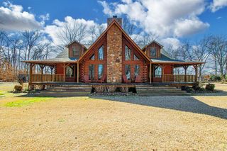 335 Old Dirt Road, England, AR 72046
