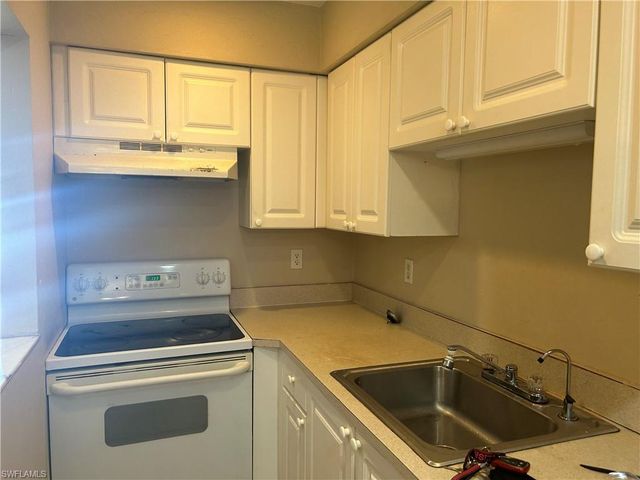 4710 SE 6th AVE 3, Cape Coral, FL 33904