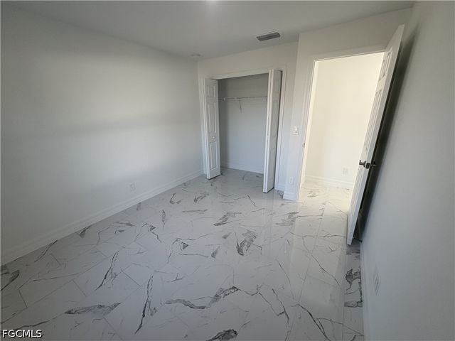 2810 NW 26th PL, Cape Coral, FL 33993