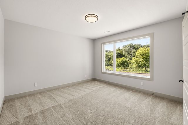 16515 Ironwood Lane, Urbandale, IA 50263
