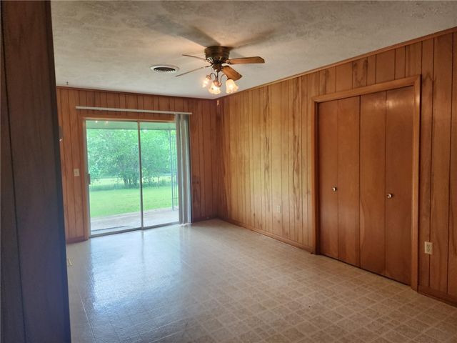 403 South Main Street, Caldwell, TX 77836