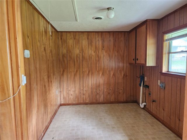 403 South Main Street, Caldwell, TX 77836