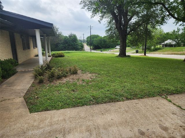 403 South Main Street, Caldwell, TX 77836
