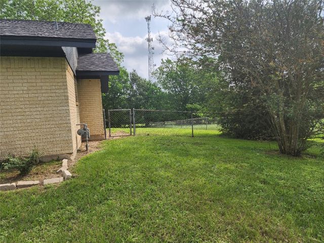 403 South Main Street, Caldwell, TX 77836