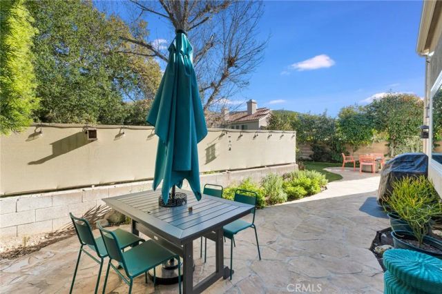 210 Concerto Drive, Oak Park, CA 91377