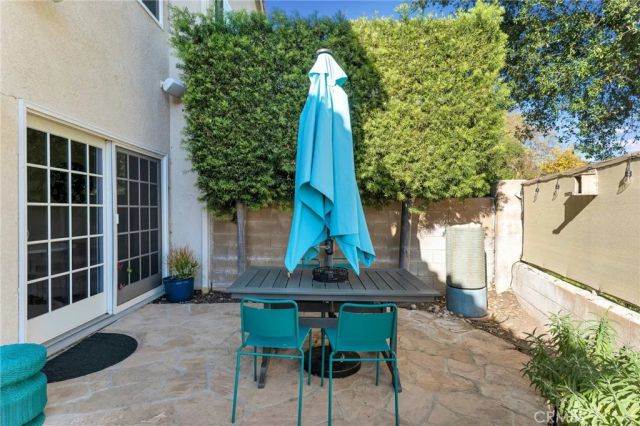 210 Concerto Drive, Oak Park, CA 91377