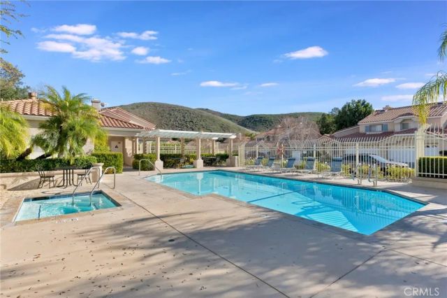 210 Concerto Drive, Oak Park, CA 91377