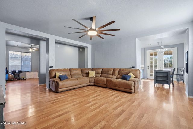 403 W Calle La Bolita, Sahuarita, AZ 85629