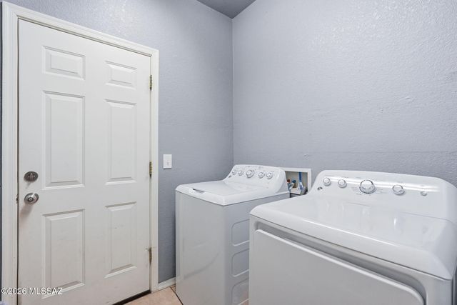 403 W Calle La Bolita, Sahuarita, AZ 85629