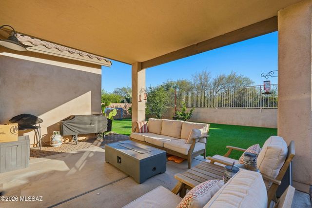 403 W Calle La Bolita, Sahuarita, AZ 85629