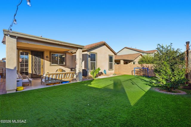 403 W Calle La Bolita, Sahuarita, AZ 85629