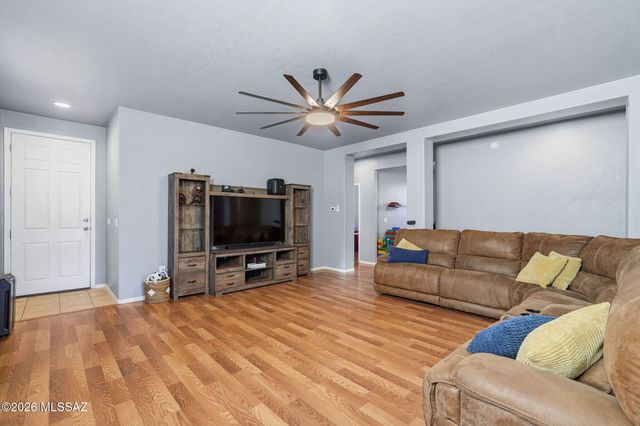 403 W Calle La Bolita, Sahuarita, AZ 85629