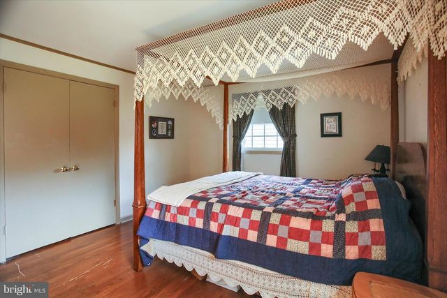 14 BROADMOOR DRIVE, Mechanicsburg, PA 17055