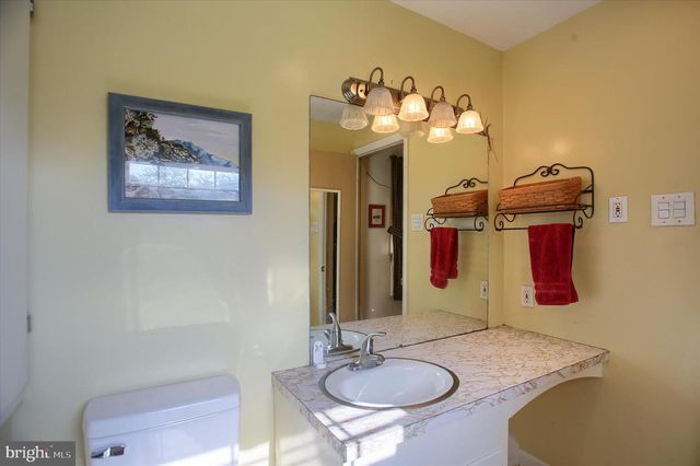 14 BROADMOOR DRIVE, Mechanicsburg, PA 17055