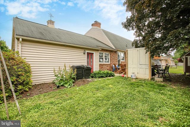 14 BROADMOOR DRIVE, Mechanicsburg, PA 17055