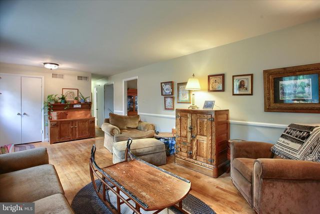 14 BROADMOOR DRIVE, Mechanicsburg, PA 17055