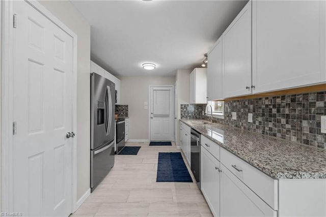 418 Wildwood Lane, Graham, NC 27253