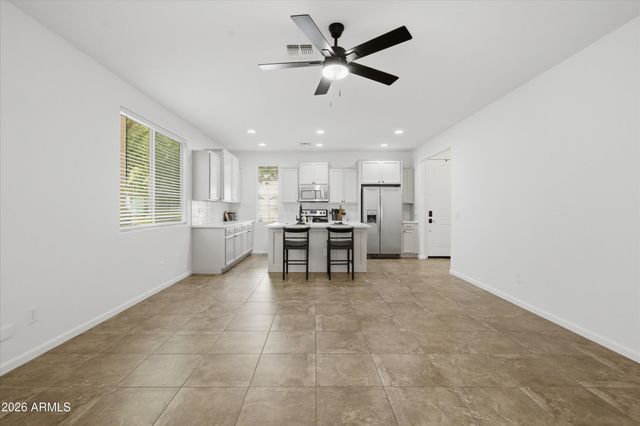 1430 S PONDEROSA Drive, Gilbert, AZ 85296