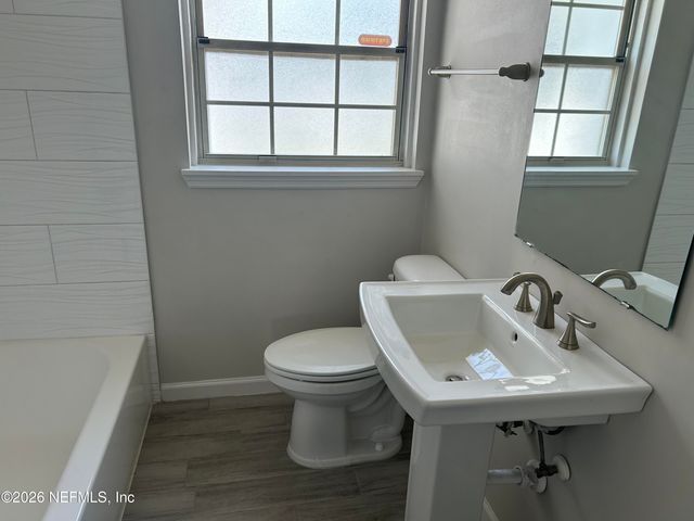 421 7TH Street N, Jacksonville Beach, FL 32250
