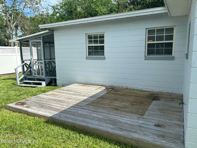 421 7TH Street N, Jacksonville Beach, FL 32250
