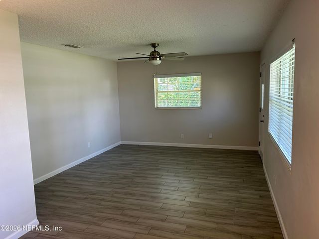 421 7TH Street N, Jacksonville Beach, FL 32250