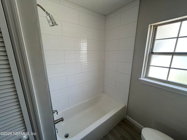 421 7TH Street N, Jacksonville Beach, FL 32250