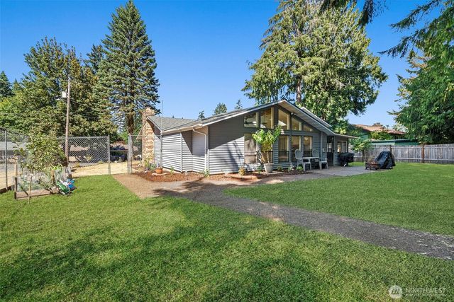 725 W Wyandotte Avenue, Shelton, WA 98584