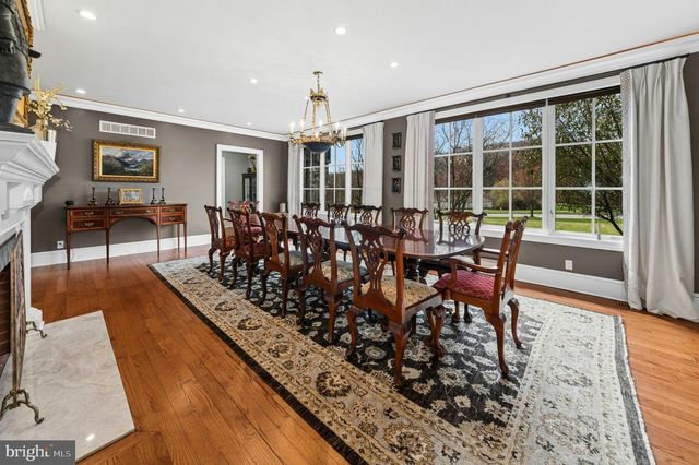 2214 N MELROSE LN, Bethlehem, PA 18015
