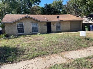 5113 Stagecoach Lane, Garland, TX 75043