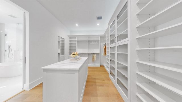 3013 S WEST SHORE, Tampa, FL 33629