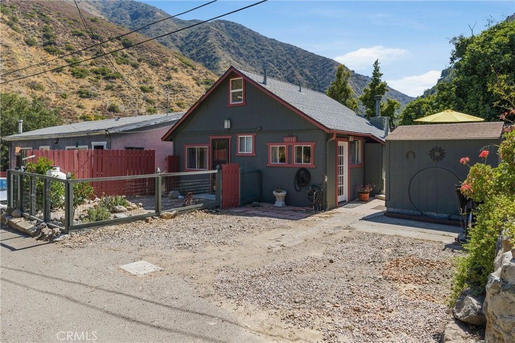Image 1 of property listing at 14862 Wildcat Canyon Road, Silverado, CA 92676