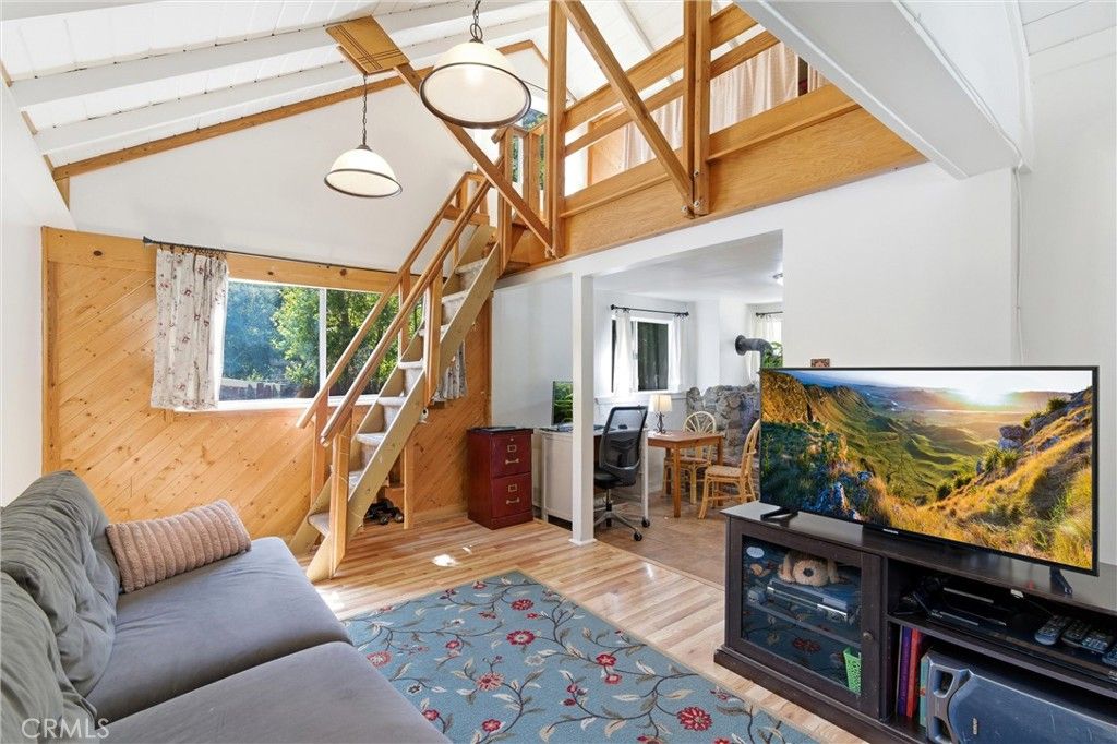 Image 11 of property listing at 14862 Wildcat Canyon Road, Silverado, CA 92676