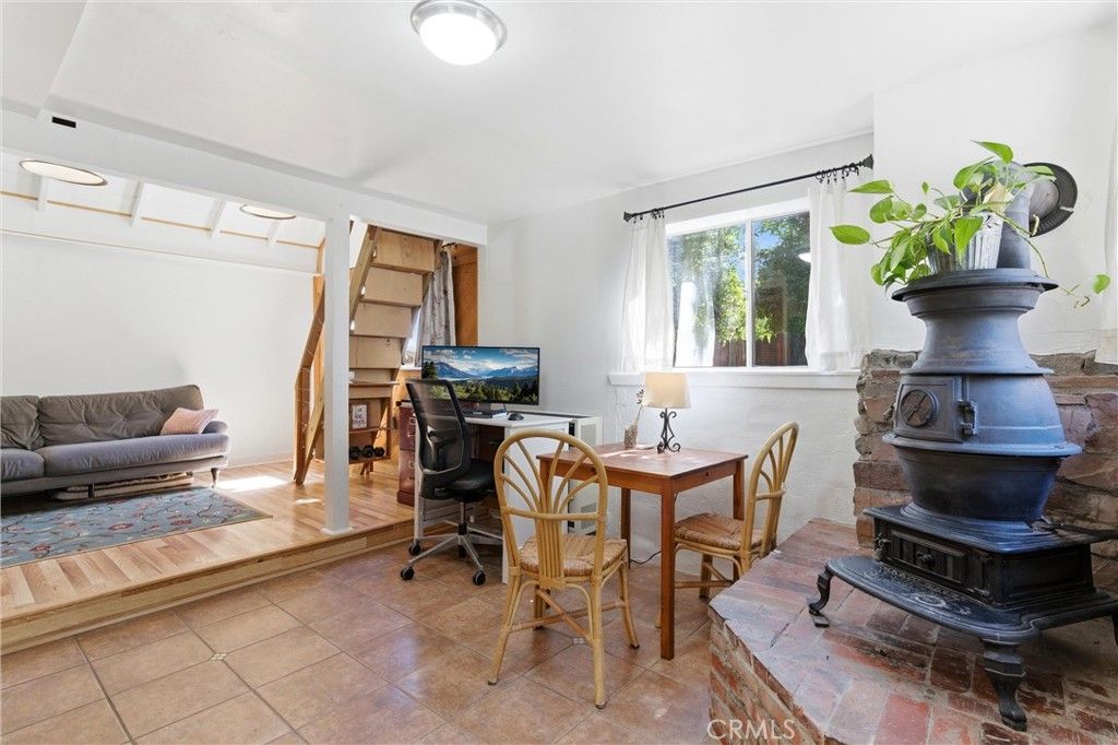 Image 7 of property listing at 14862 Wildcat Canyon Road, Silverado, CA 92676