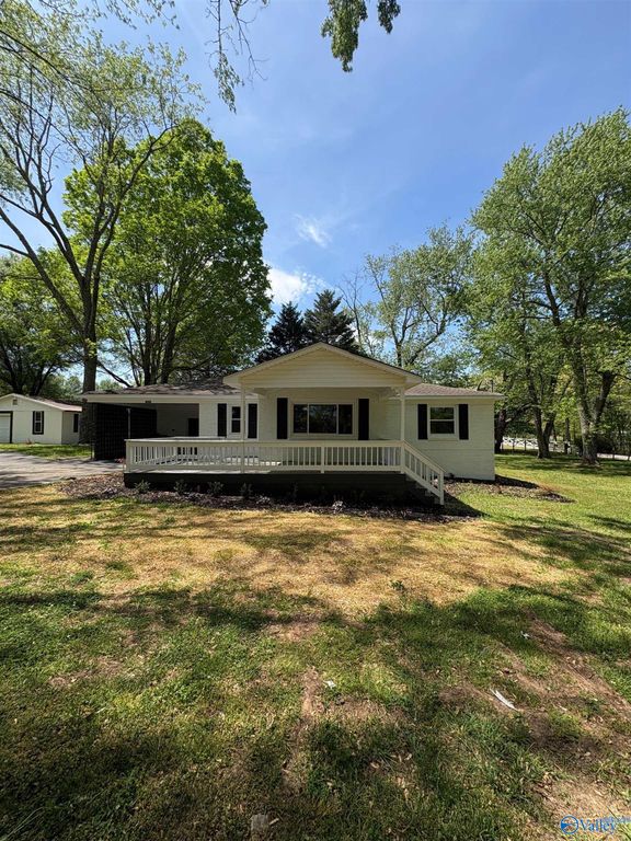 10524 Wall Triana Hwy, Toney, AL 35773