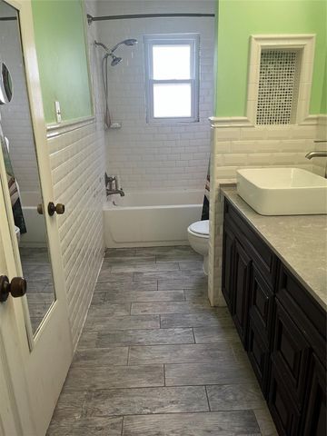 6213 Creekside Lane, League City, TX 77573