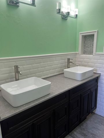 6213 Creekside Lane, League City, TX 77573