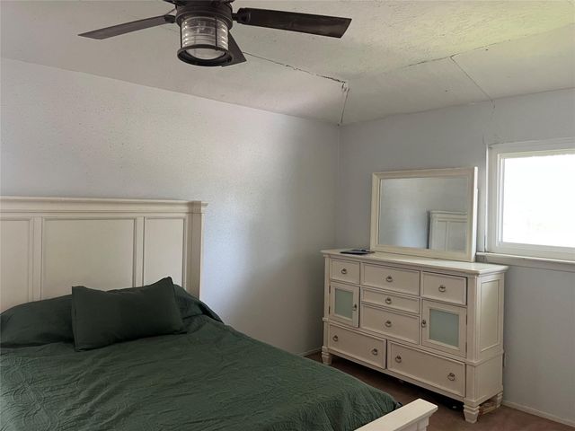 6213 Creekside Lane, League City, TX 77573