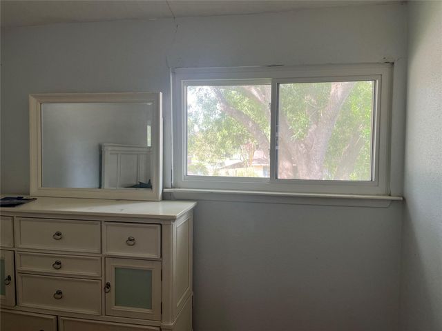 6213 Creekside Lane, League City, TX 77573