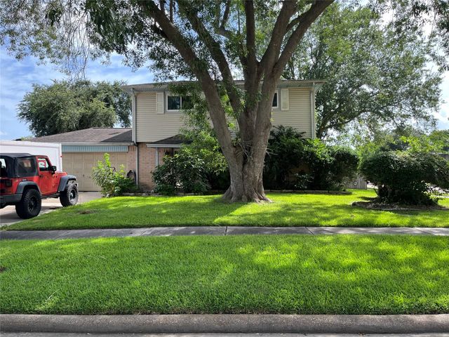 6213 Creekside Lane, League City, TX 77573
