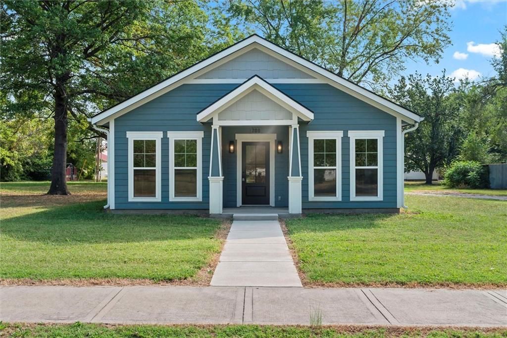 706 N Main Street, Urich, MO 64788