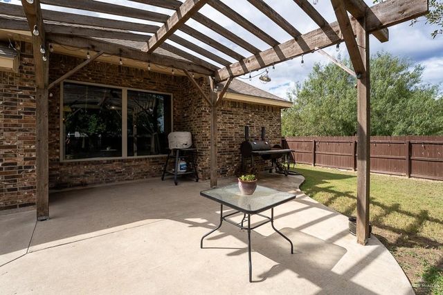 2001 Kingfisher Lane, Mission, TX 78572