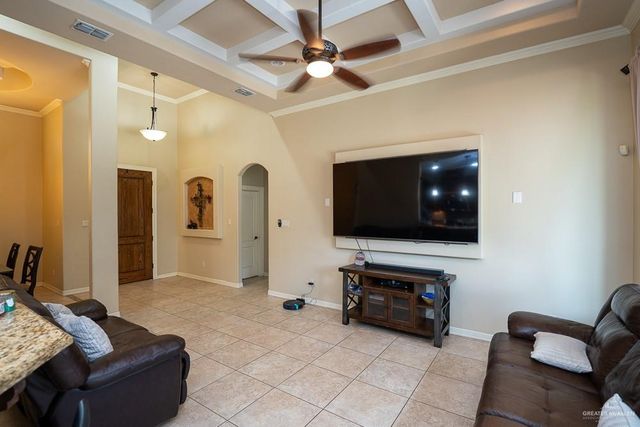 2001 Kingfisher Lane, Mission, TX 78572