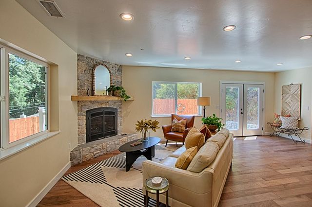 341 Lake Drive, Boulder Creek, CA 95006