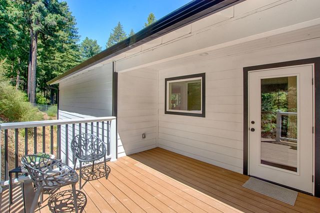 341 Lake Drive, Boulder Creek, CA 95006