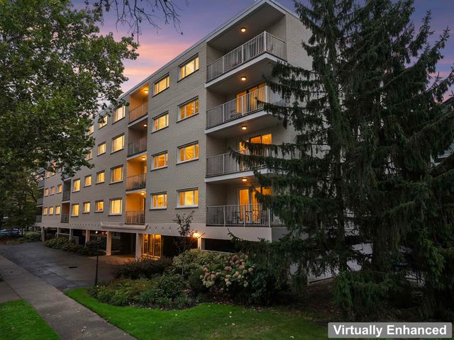 1535 Forest Avenue 305, River Forest, IL 60305